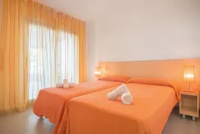 First line / Wifi / Spa / Seaviews / Heated pool / Pets - Image 5