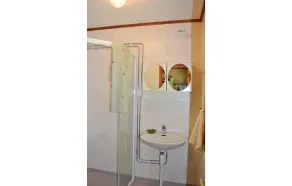 2 Bedroom Awesome Home In Gislaved - Image 2