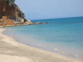 Top Holiday Home Private Pool by the sea With Private Garden for Private use - Image 3
