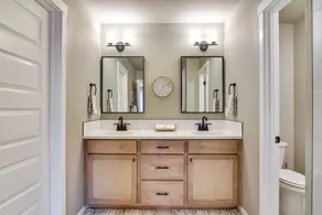 Elegant Vancouver Townhome - 18 Mi to Portland - Image 4