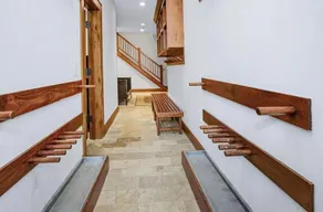 Hummingbird Lodge A101 — True Ski-In/Ski-Out • Best Ski Access in Bachelor Gulch - Image 3