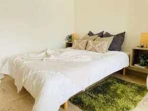 Spacious 1bed in City Center - Image 5