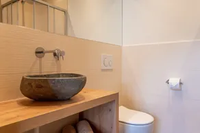 Apartment 'Berg' with Mountain View, Private Garden and Wi-Fi - Image 5