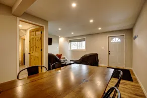 North Star Retreat: Fully Renovated, Duplex-Style Cabin on Beautiful Somo Lake - Image 2