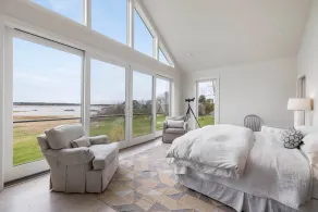 Exquisite Waterfront Retreat - Lindsay - Image 3
