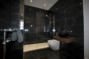 Seaspray- harbourfront home in idyllic location - Image 2