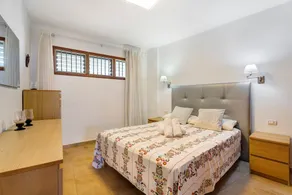 Appartement 'Bonito Arenas Negras' avec vue sur mer, balcon, piscine partagée et Wi-Fi - Image 3