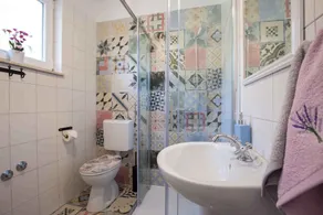 Semesterhus med luftkonditionering och internet nära stranden - Image 2