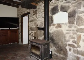 Quaint 3 bedroom French country cottage - Image 2