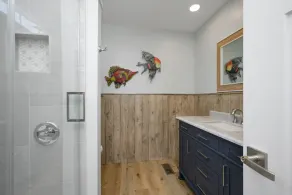 Beach Buzz: 4 Bed / 3 Bath Oceanfront Home med mange, store Oceanfront og lyd side dæk - Image 2