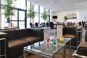 Golden Tulip Pornic - Image 5
