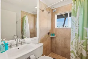 Kauai Bay House – Oceanfront w/ A/C & PBAC - Image 3