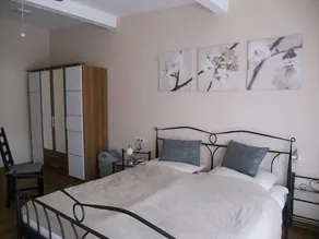 central - modern - comfortable - Image 5