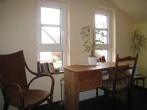Double room 5 upper floor with two single beds - Pension Inselidyll - Image 4