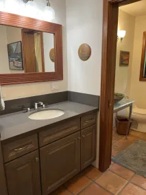 Zen Cottage Hideaway - 1 mile from the Beach, and 1 mile from Downtown... - Image 2