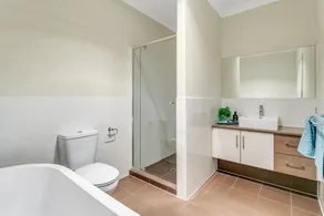 Christies Beach Exclusive Townhouse II - Image 4