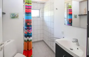 2 Bedroom Beautiful Home In Samsø - Image 2
