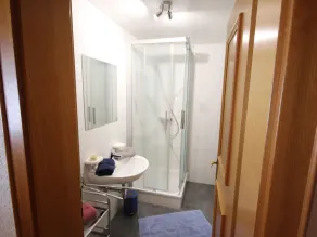 Cosy apartment for 5 people with WIFI, TV, balcony and pets allowed - Image 4