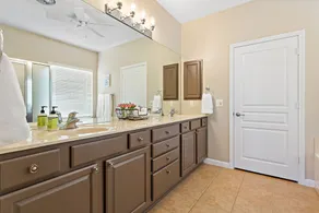 Bright and Sunny Home in Beautiful Sun City Texas! - Image 5