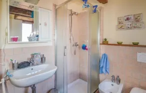 VOLLSTÄNDIG RENOVIERTES WEINLESEHAUS - Image 3