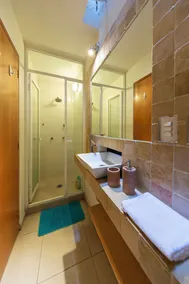 Jade Loft - Image 2