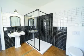 Charming house for 20 people with swimming pool - Image 3