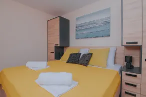 Apartment for 14 only 100 m from the Beach with the Pool - Image 5