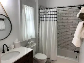 The Vintner's Cottage - Image 3