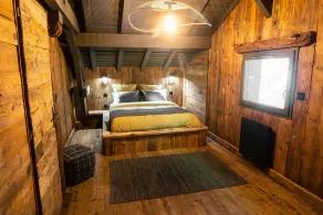 Magnificent chalet on a green island. 2 ponds, private sauna and jacuzzi - Image 5