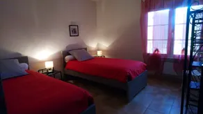 Les Demeures de la BeauClaire - Provençal Elegance, Pool, Air Conditioning, Warm Hospitality - Image 3