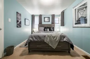 Quiet Suburban Home Minutes from Airport, Niagara Falls + all major attractions. - Image 3