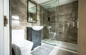 Modern & Exclusive home away from home - Image 2