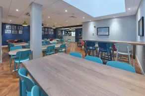 Travelodge London Ealing - Image 4