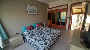 Fantastic apartment with private garden - Image 3