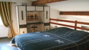 Pleasant air-conditioned holiday VILLA-Veranda-garden and pool-tennis access - Image 2
