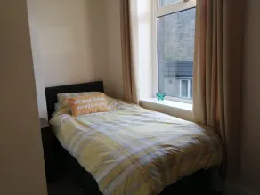Stunning cosy cottage! Close to Haworth and amenities - Image 4