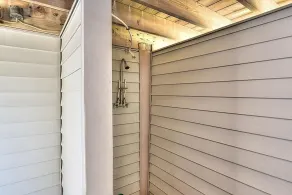 Beachfront bliss awaits at The Sandbox in Holden Beach, NC, perfect for 6. - Image 3