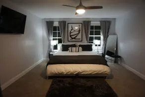 Family Getaway- Beautiful & spacious 4 Bdrm Historic Home with a modern touch! - Image 4