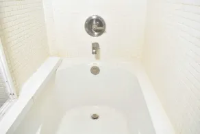 Clean, Cozy, Convenient, Villa in Elite Community - Image 2