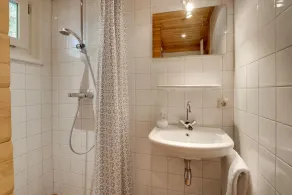 Finnish bungalow on Zelle Estate, in the woods, plenty of privacy! - Image 2