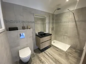 House - Image 2
