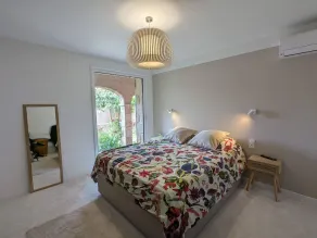 Character villa, air-conditioned, large swimming pool, garage, near beaches - Image 4