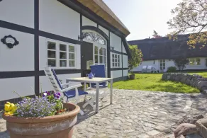Beachfront idyll by the sea, private bathing area - Gutshof Ostseeblick FeWo 03 - Image 4