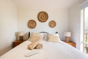 Cozy Home 5 mins drive to Peninsula Hot Springs with Free Parking and Fast Internet - Image 5
