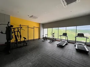 Apartment with sea views - Image 2