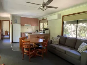 Rose Cottage - Tumut River - Image 4