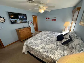 Bennett Beach Bungalow w/ 2 King Beds - Image 4