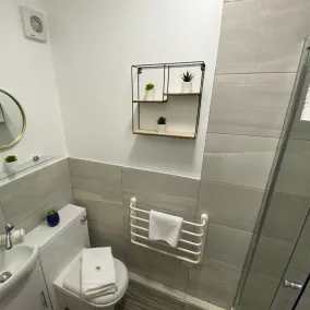 The North Wales Gathering - 9 Bedroom - EV Charging - Image 3