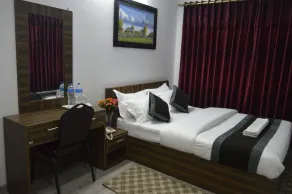 Serviced apartment & hotel - Image 2