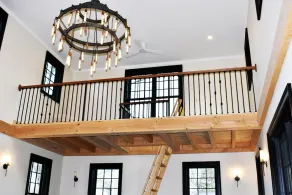 Modern amenities in Historic Federal Style Home, steps from Downtown Brandon - Image 2